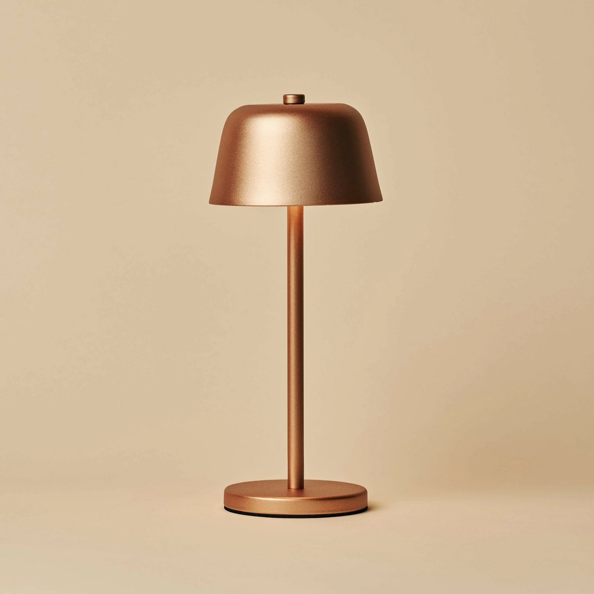 STALINĖ LEMPA ANTON COPPER
