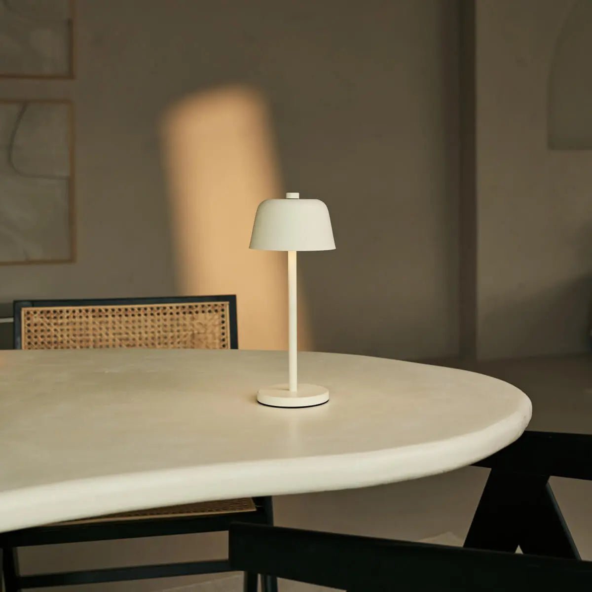 Galda Lampa Anton Vanilla