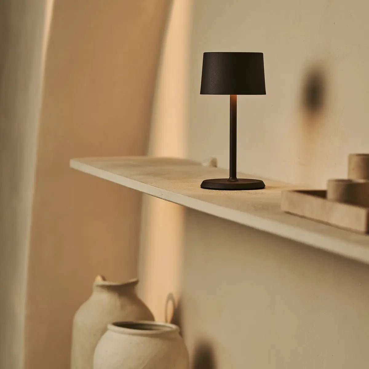 STALINĖ LEMPA DAVID MOCHA BROWN