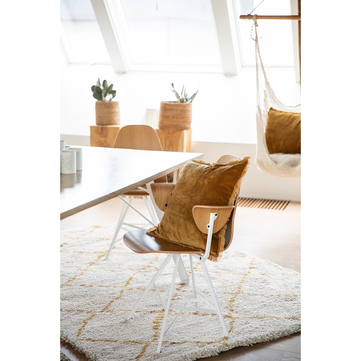 PAGALVĖ FARA BRONZINĖ