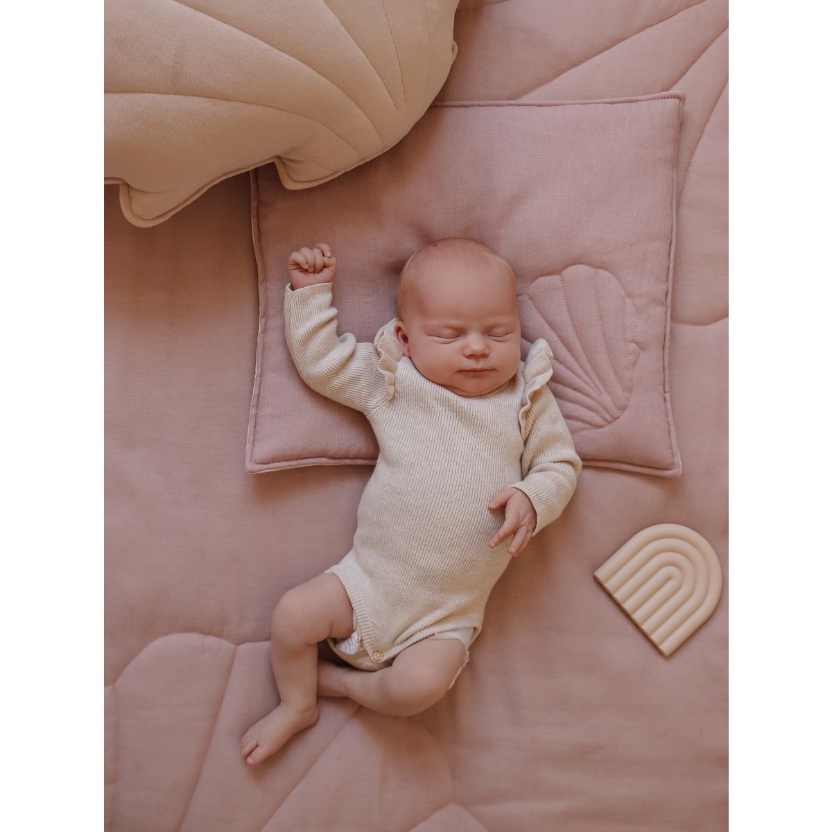 Blanket And Pillow Set Shell Powder Pink For Infants