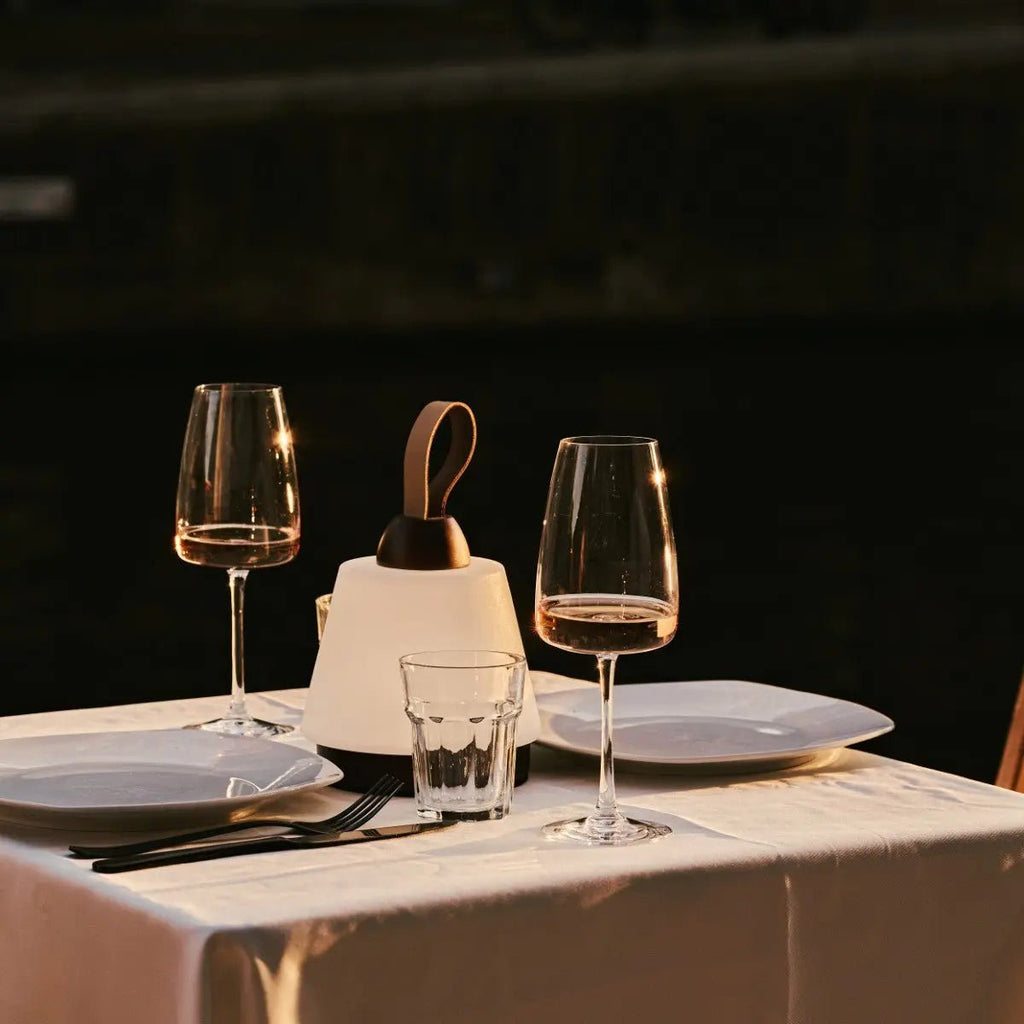 STALINĖ LEMPA LIV TAMSI RUDOS SPALVOS