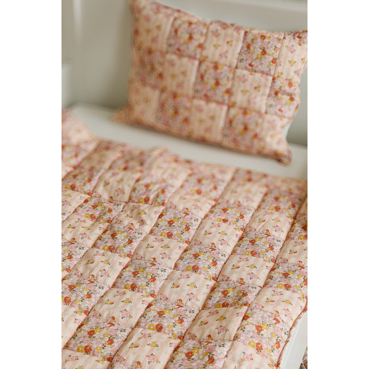 Spring Garden Blanket And Pillow Set For Infants