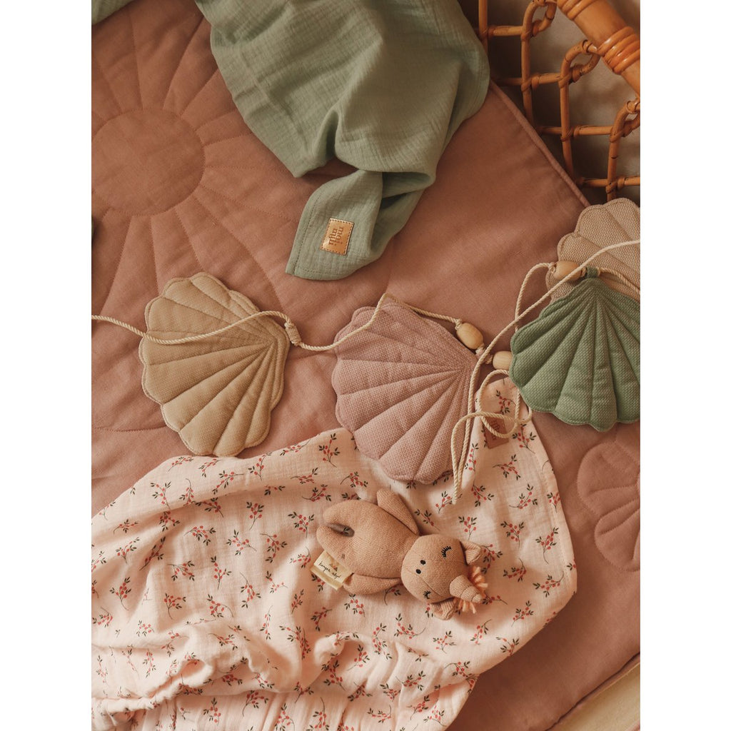 Bloom Powder Pink Children'S Blanket And Pillow Set