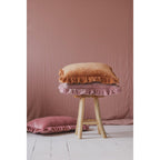 AKSOMINĖ KARAMELINĖ PAGALVĖ