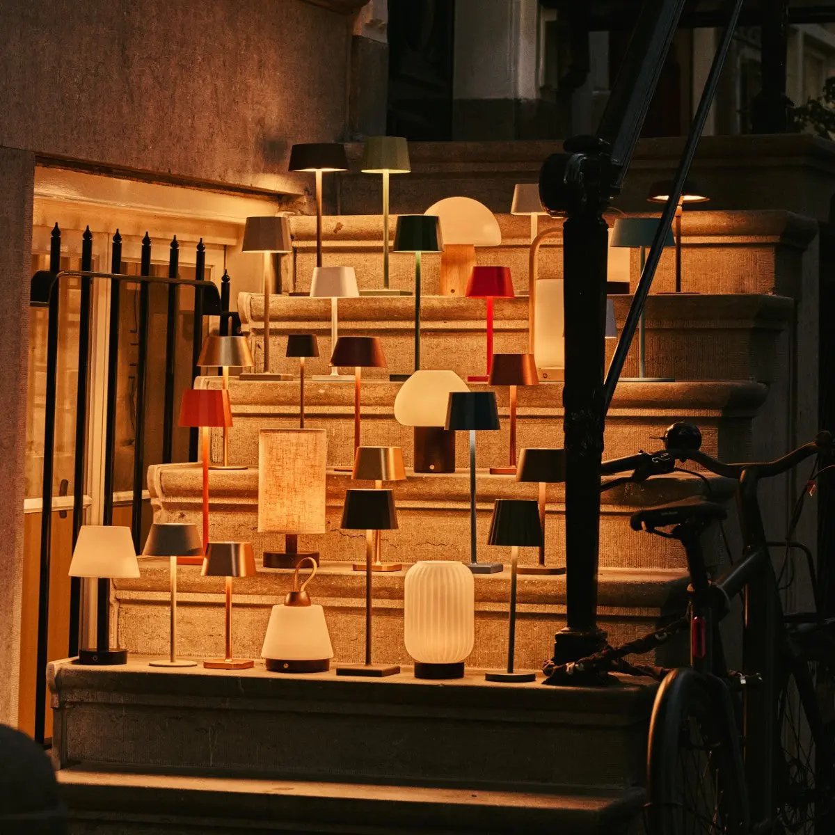 Galda Lampa Zoe Dark Brown Wooden