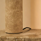 Galda Lampa Nicolaas Travertine