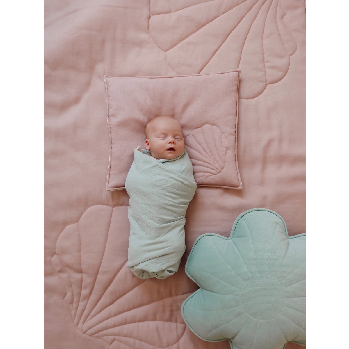 Blanket And Pillow Set Shell Powder Pink For Infants