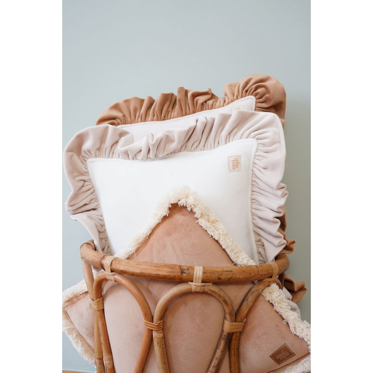 Aksominė kavos ir latte pagalvė