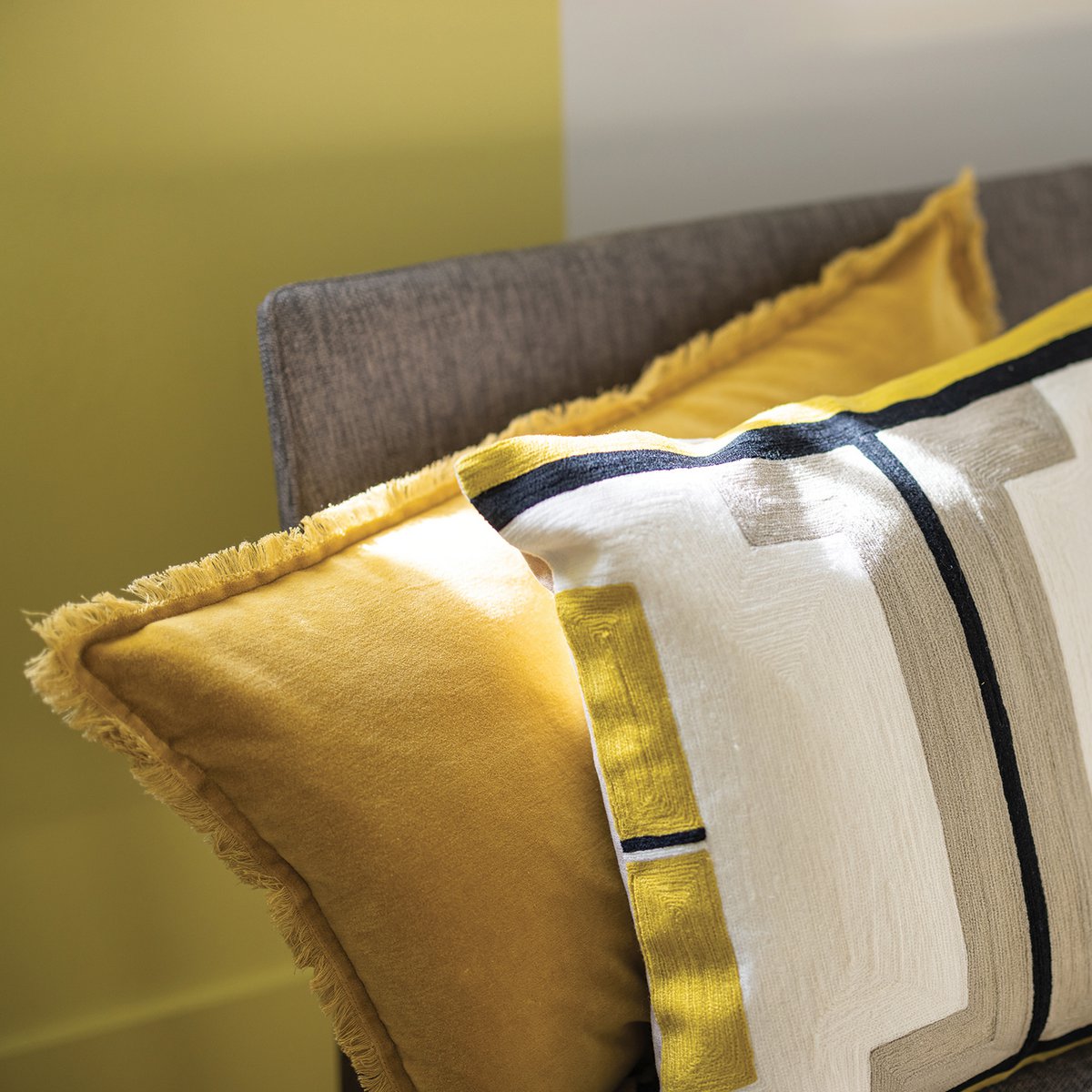 PAGALVĖ FARA MIRABELLE