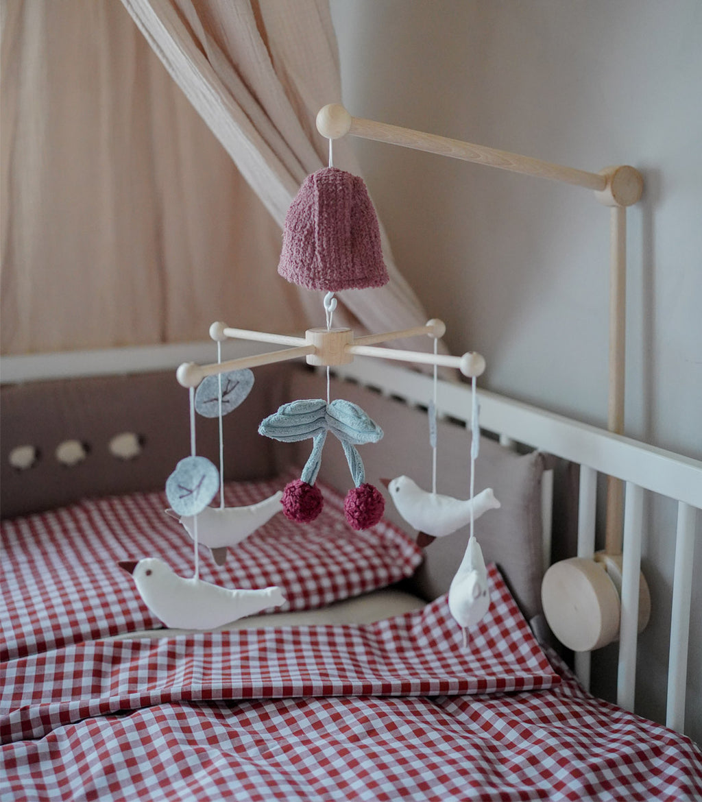 MUZIKINĖ KARUZELĖ VYŠNIŲ 